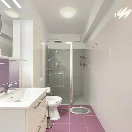Doris Apartment Banjole